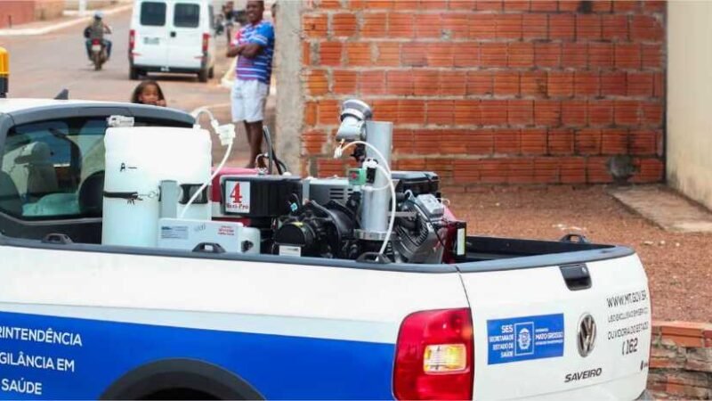 Fumacê começa a circular em Várzea Grande para combater mosquito da dengue