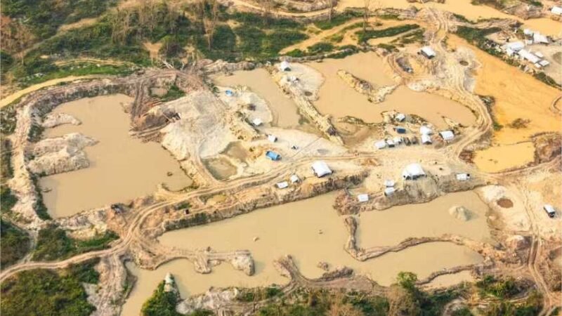 Defensoria da União pede retirada imediata de garimpeiros da Terra Indígena Sararé, em MT