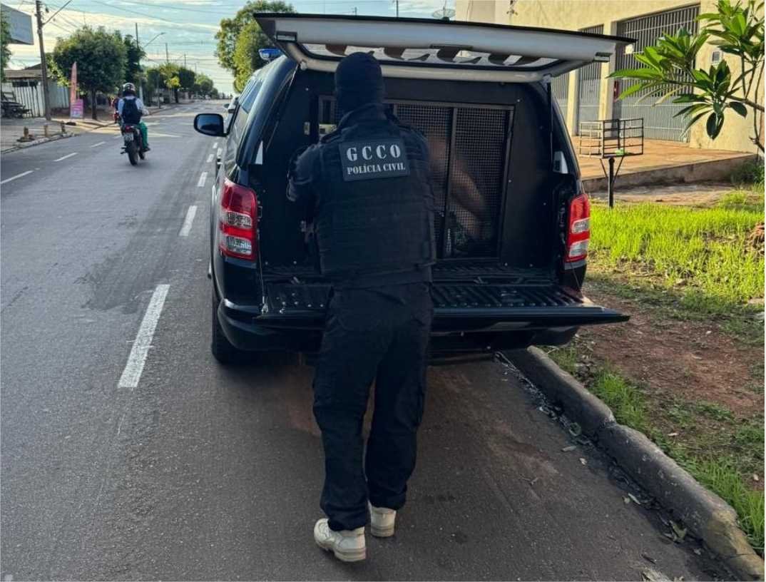 Polícia Civil cumpre mandados em investigações de furto de defensivos e comércio ilegal de armas para facções