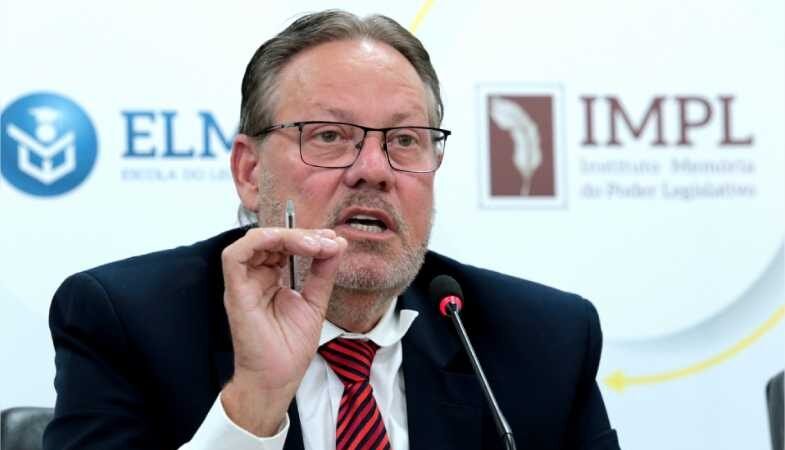 Figueiredo reage à convocação na AL: ‘decisão míope de um deputado de oposição’