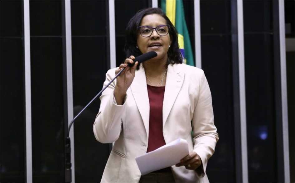 Contra cigarro eletrônico e  PL na Câmara, Gisela elogia campanha ‘Vape Mata’ da Fundação do Câncer