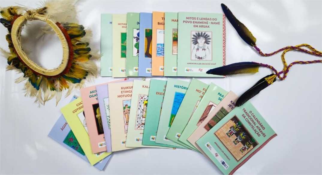 Seduc entrega às escolas indígenas livros para alfabetização em língua materna