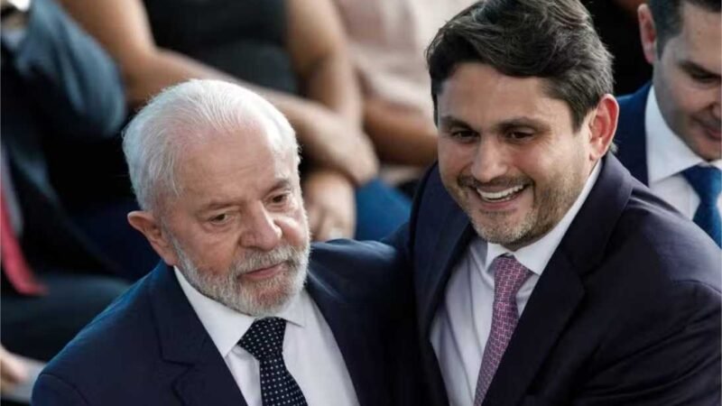 Juscelino pede demissão do Ministério das Comunicações