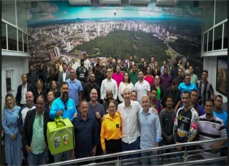 Motoboys pedem melhores condições e criação de associação própria em audiência pública de Paula Calil