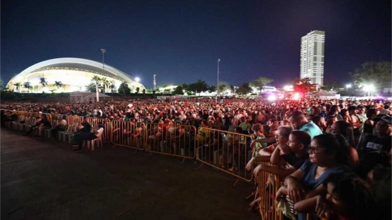 Mais de 80 mil pessoas assistem ao Auto da Paixão de Cristo e primeira-dama de MT agradece o público