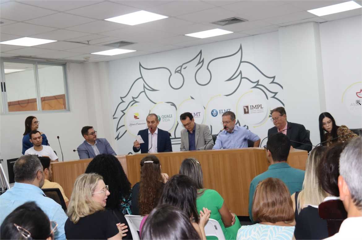 “Concurso público tem que ser para valer. Chega de cadastro de reserva!”, afirma Wilson Santos