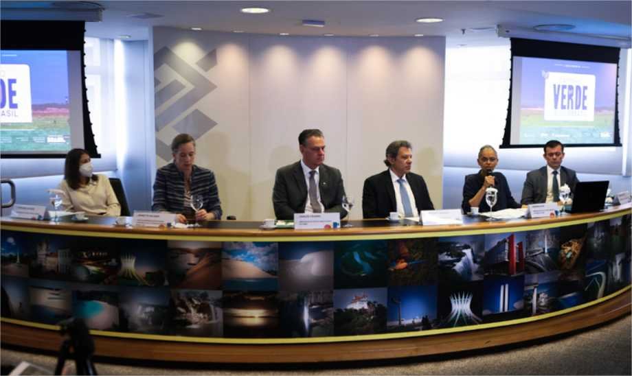 Governo anuncia novo leilão para recuperar terras degradadas