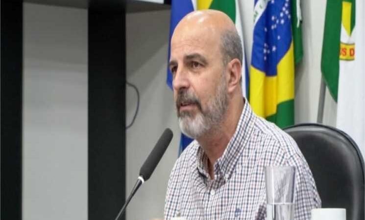Secretário firma compromissos com a Educação inclusiva em audiência na Câmara de Cuiabá