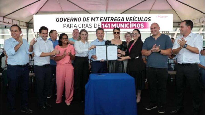 “Esses veículos vão auxiliar os municípios a prestar atendimento de melhor qualidade à população vulnerável”, afirma primeira-dama de MT