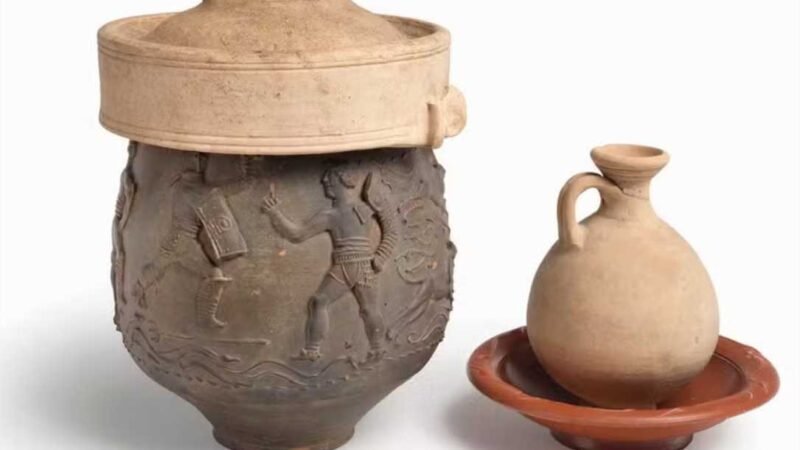 Análise de vaso antigo revela evidências de combates de gladiadores na Britânia