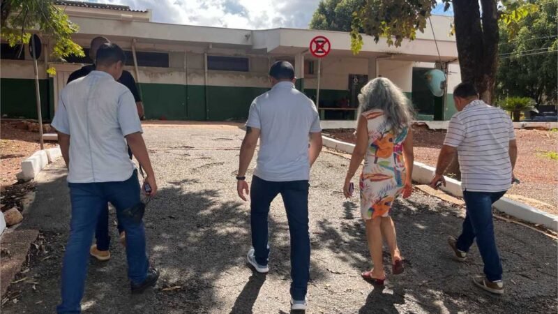 Visita técnica avalia retomada de obras em unidades de saúde no bairro Planalto