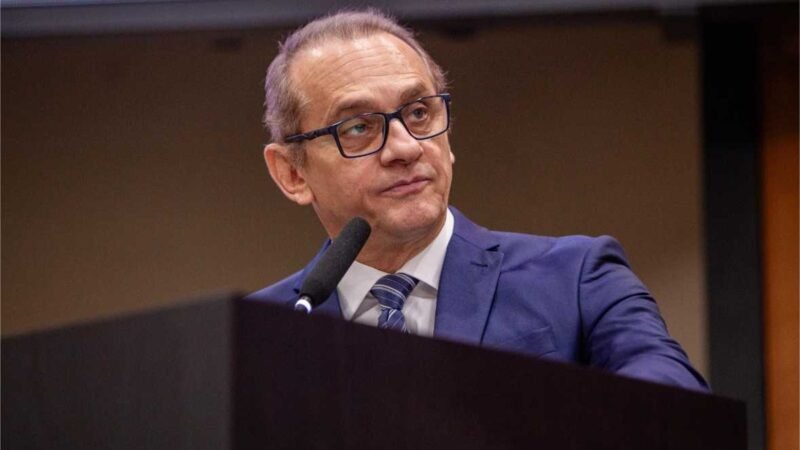 Wilson Santos rebate críticas ideológicas e defende ações do Governo Federal