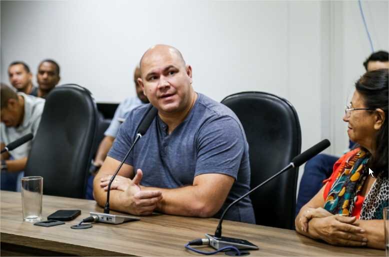 Abilio confirma troca na Secretaria de Educação após 90 dias de gestão e nega indicação política