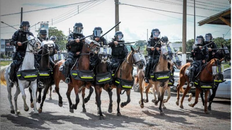 Cavalaria da Polícia Militar lança operação em Cuiabá