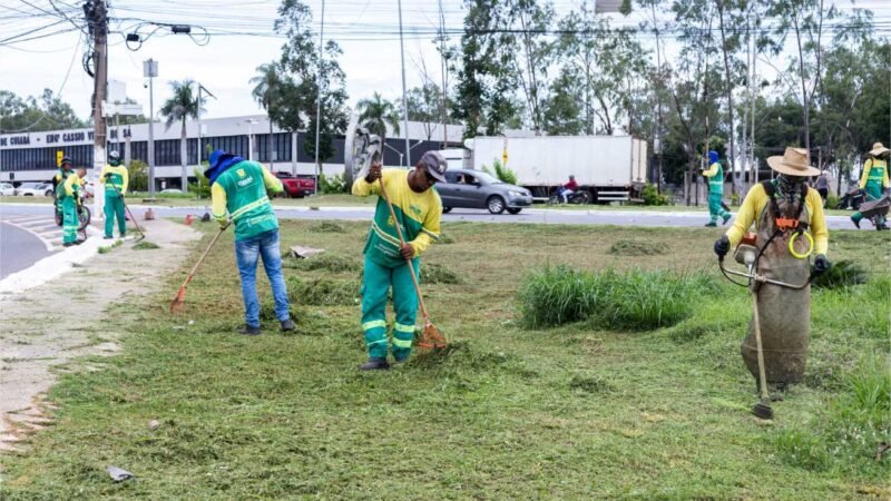 Sete avenidas são atendidas pelo mutirão de limpeza da Limpurb