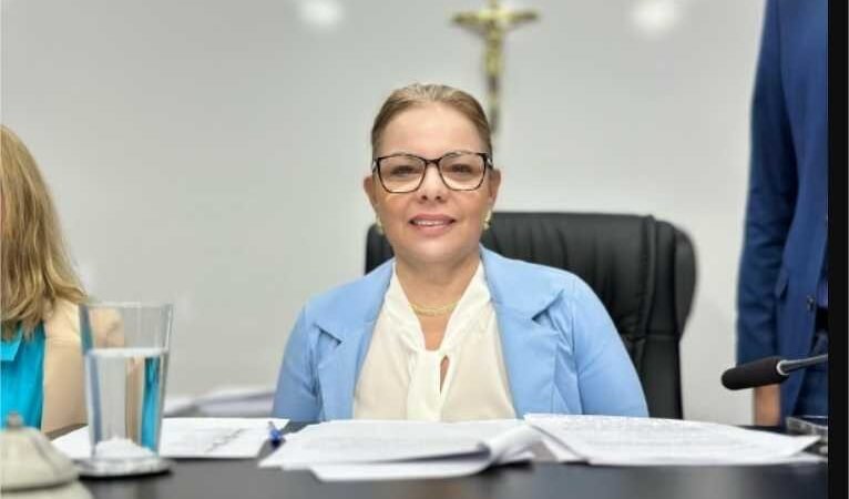 Paula vota a favor do projeto Tarifa Zero e afirma que população terá mais acesso a serviços de lazer na capital