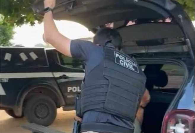 Foragido por morte de policial civil aposentado é preso pela Polícia Civil em balsa no Rio Teles Pires