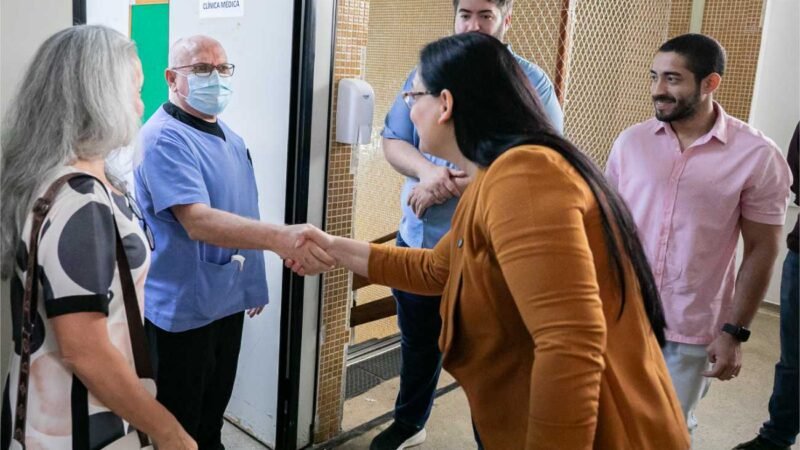 Secretária de Saúde e primeira-dama acompanham obras do CMI no antigo PS