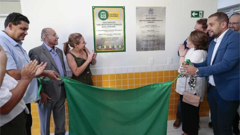 Várzea Grande reverencia memória da Professora Doralice