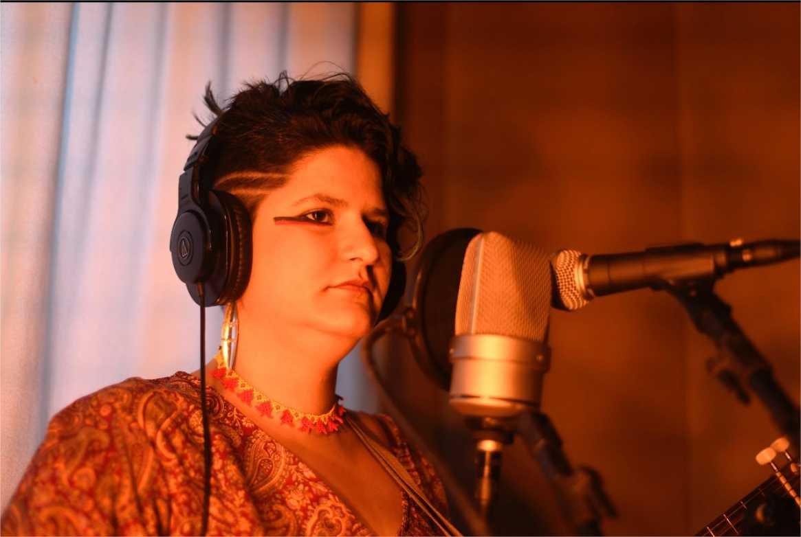 Estela Ceregatti lança releitura de “Na Chapada” e avança em festival internacional