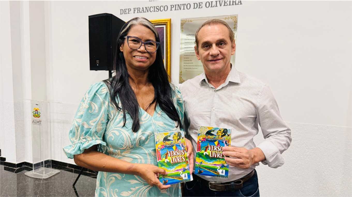 Wilson Santos prestigia lançamento de obra literária premiada nacional e internacionalmente