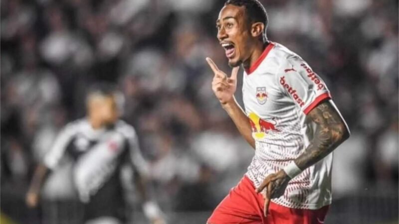 Vasco sofre gol mais rápido do Brasileirão e perde para Bragantino, que dorme na liderança