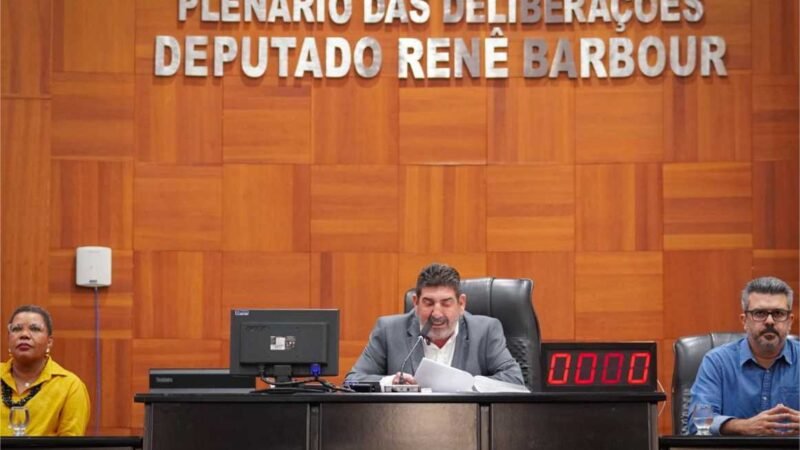 Dr. João lidera audiência pública para garantir carteirinha e isenção de IPVA para portadores de fibromialgia