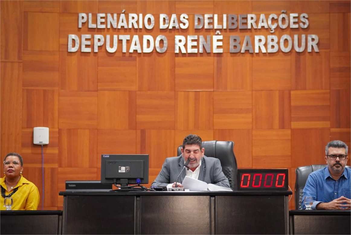 Dr. João lidera audiência pública para garantir carteirinha e isenção de IPVA para portadores de fibromialgia