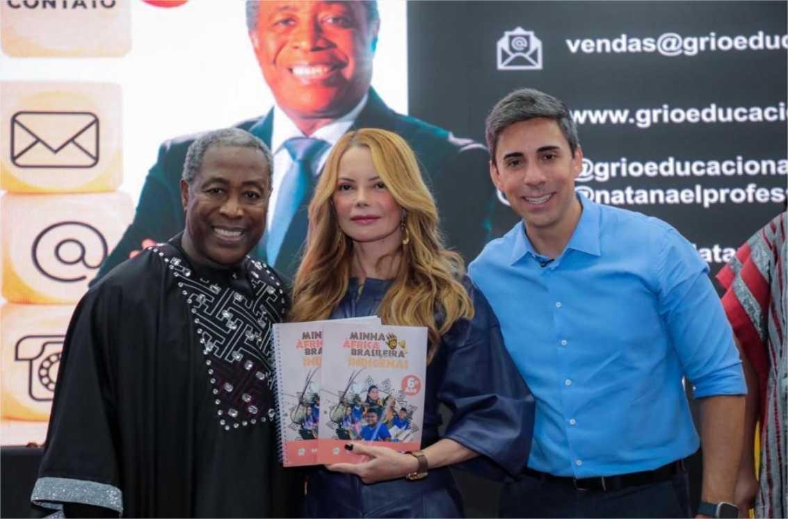 Madrinha da política antirracista, primeira-dama acompanha lançamento de material pedagógico para escolas de MT