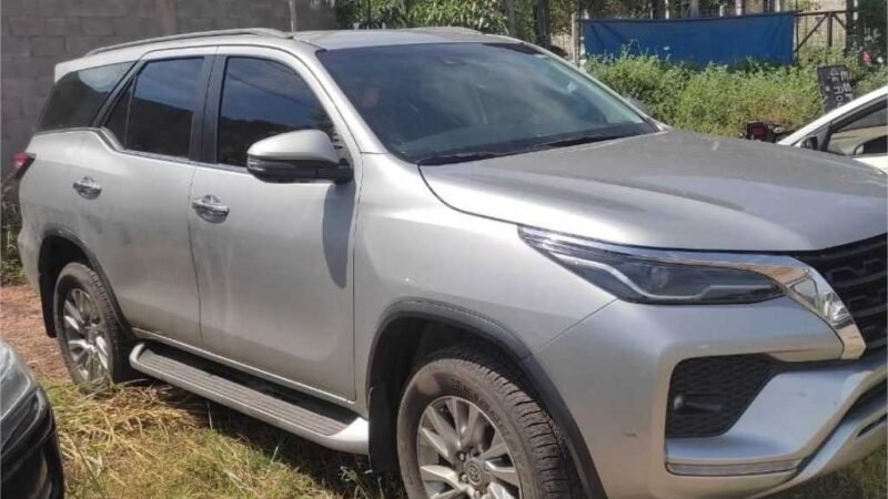 Polícia Civil prende suspeitos de empresa que vendia veículos clonados como regulares em Cuiabá