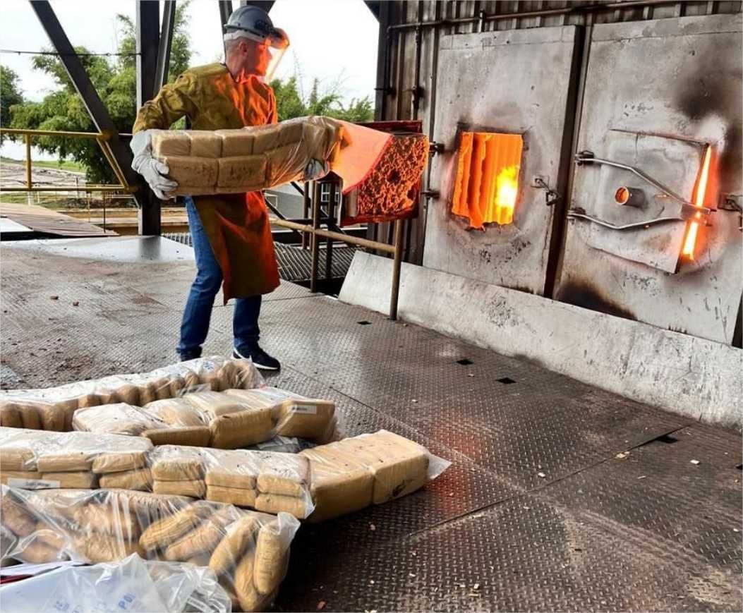 Polícia Civil incinera quase meia tonelada de drogas apreendidas em Alto Araguaia e Alto Garças