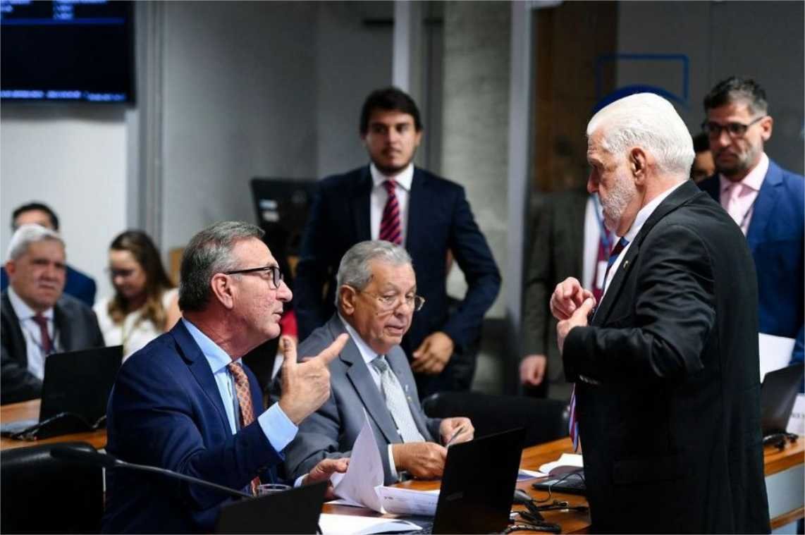 Jayme Campos critica decisão de Flávio Dino sobre confisco de terras e Senado reage ao STF