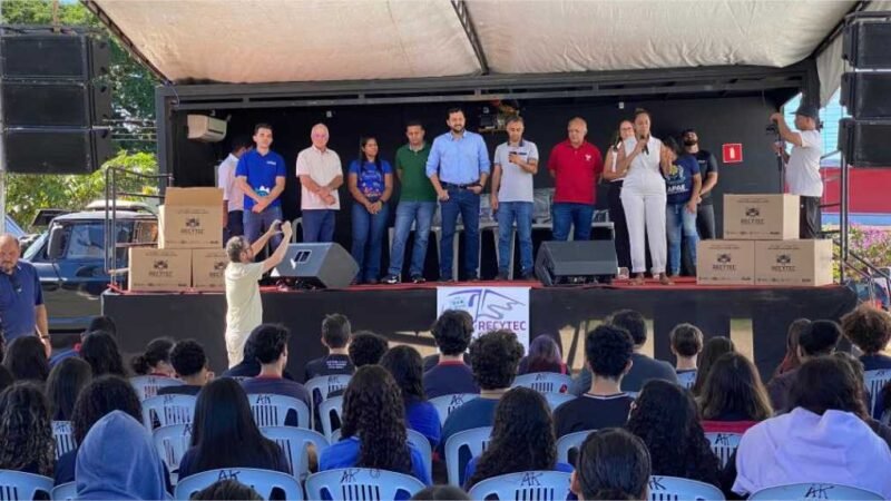 Seciteci premia com computadores escolas de Santo Antônio de Leverger que mais arrecadarem lixo eletrônico