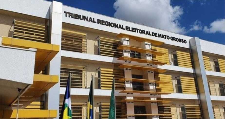 TRE-MT realiza sessão solene de posse de juízes-membros do Pleno