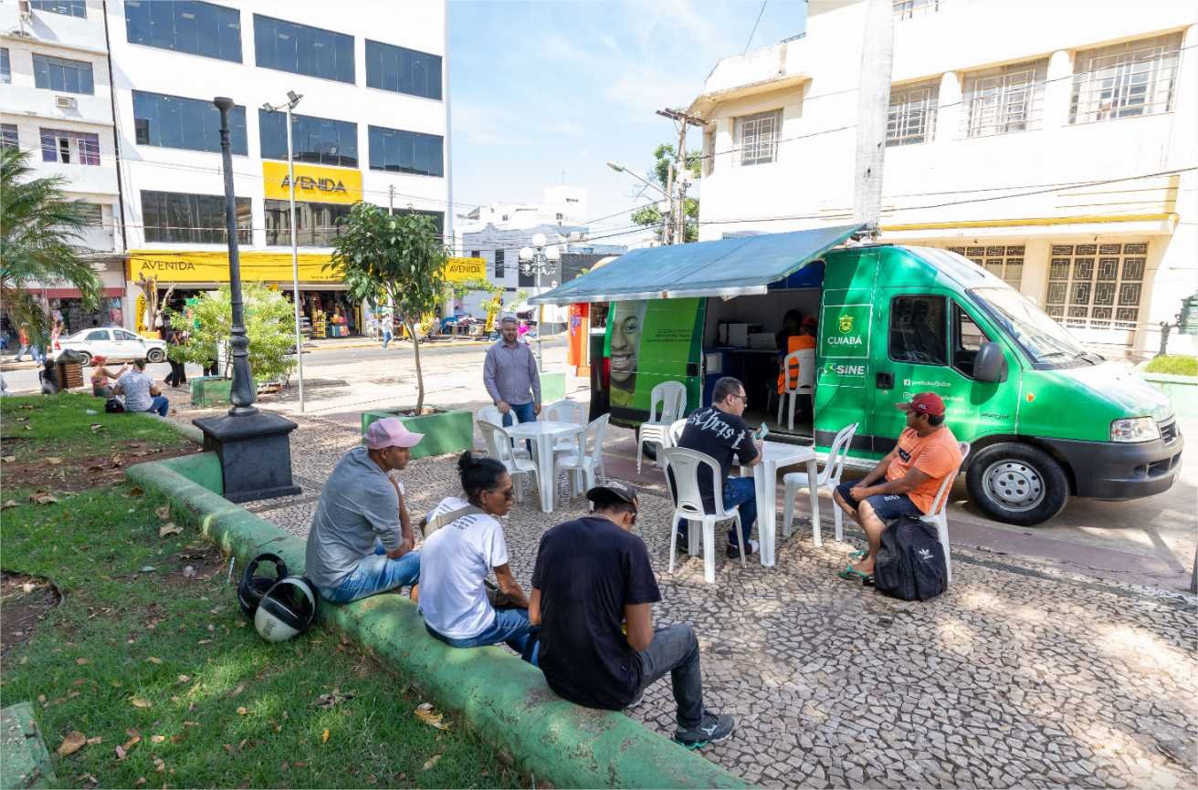Van Sine da Gente atende público em três locais essa semana