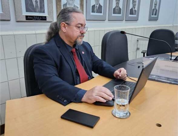 Nota de apoio ao jornalista Lázaro Thor