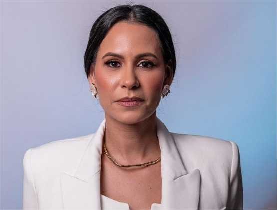 Quando o emagrecimento mexe com a pele e o cabelo: o que aprendi acompanhando pacientes que usam Mounjaro