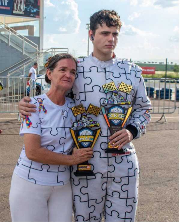 Dimmy é o primeiro piloto autista profissional do país e corre neste sábado no Parque Novo Mato Grosso