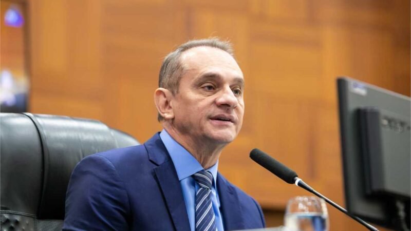 Wilson Santos propõe fim de incentivos fiscais à Azul após cancelar voos regionais em MT