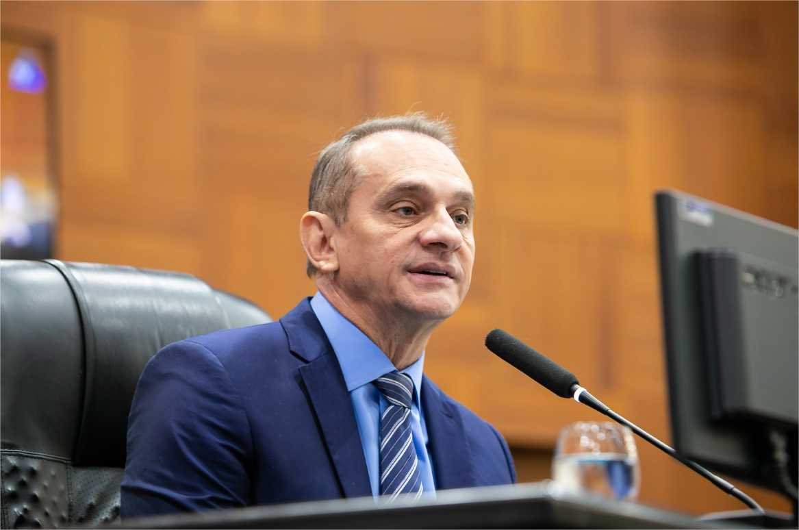 Wilson Santos propõe fim de incentivos fiscais à Azul após cancelar voos regionais em MT