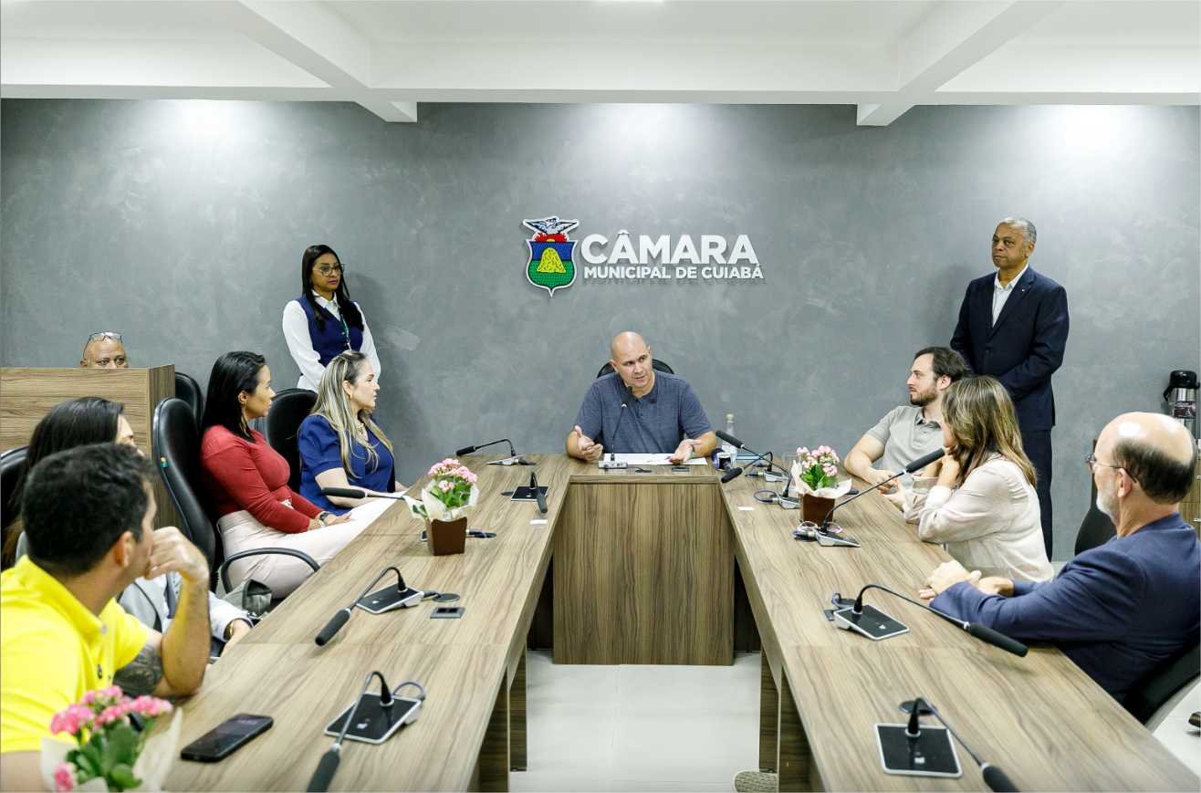Prefeito sanciona leis que fortalecem políticas públicas e proteção social