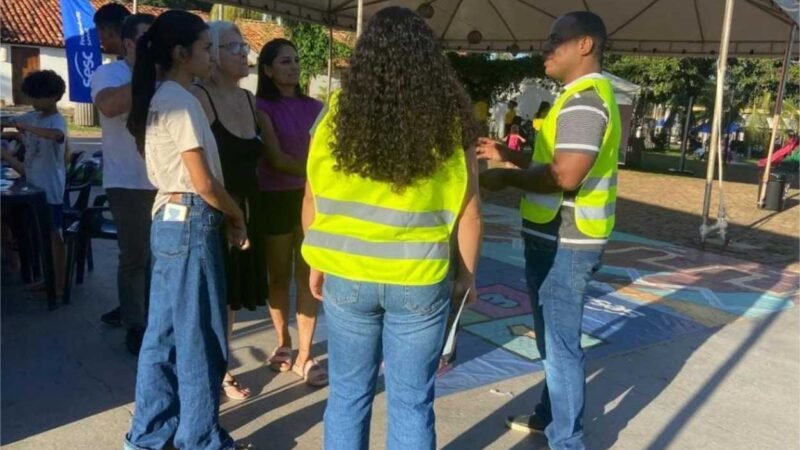 Participantes da Virada Sustentável recebem orientações sobre compostagem e prevenção à dengue e chikungunya