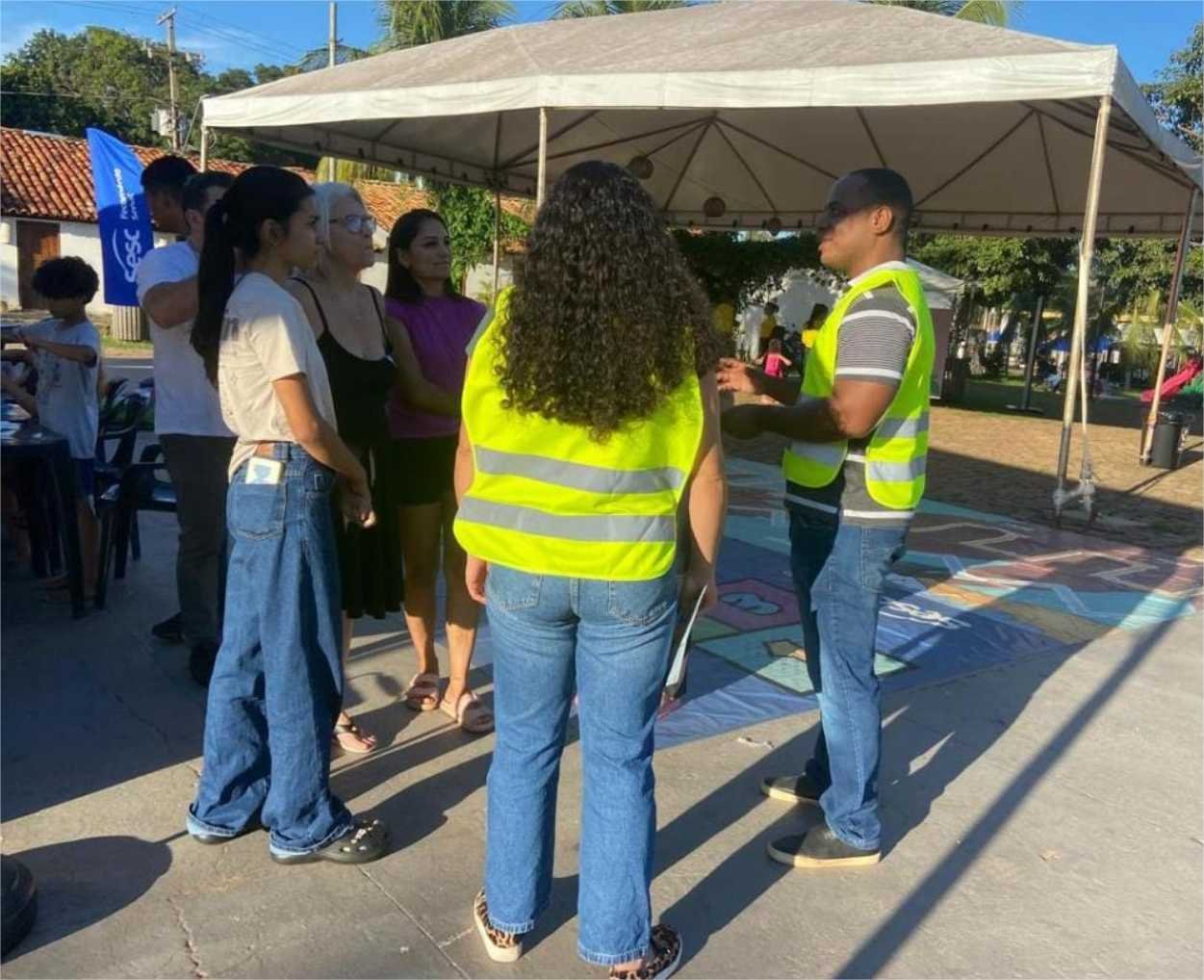 Participantes da Virada Sustentável recebem orientações sobre compostagem e prevenção à dengue e chikungunya