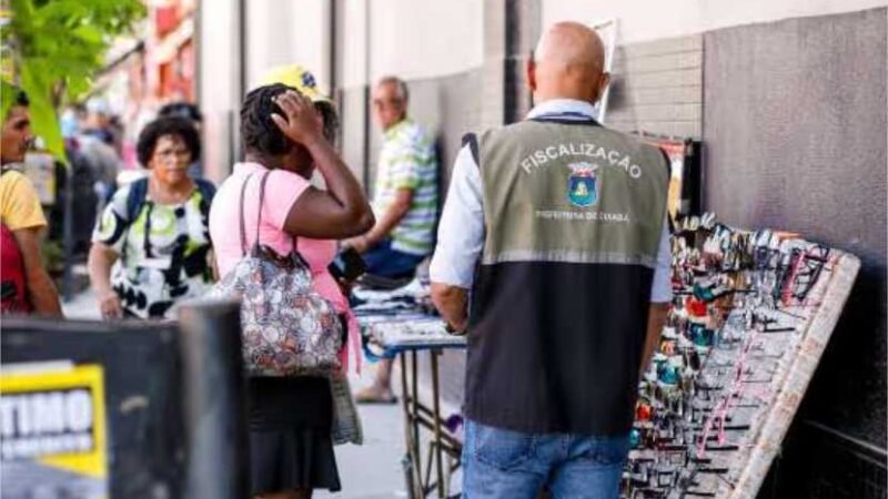 Justiça nega ação da Defensoria para suspender retirada de ambulantes do Centro de Cuiabá