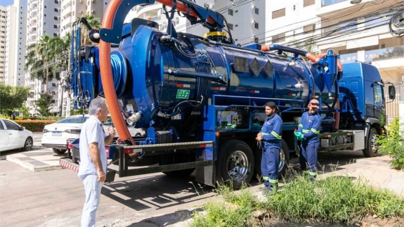 Prefeitura reforça frota de hidrojato e inicia limpeza de pontos críticos da capital