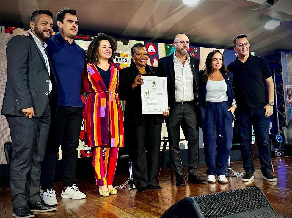 “Me sinto cada vez mais mato-grossense”, diz ministra ao receber título de Beto Dois a Um