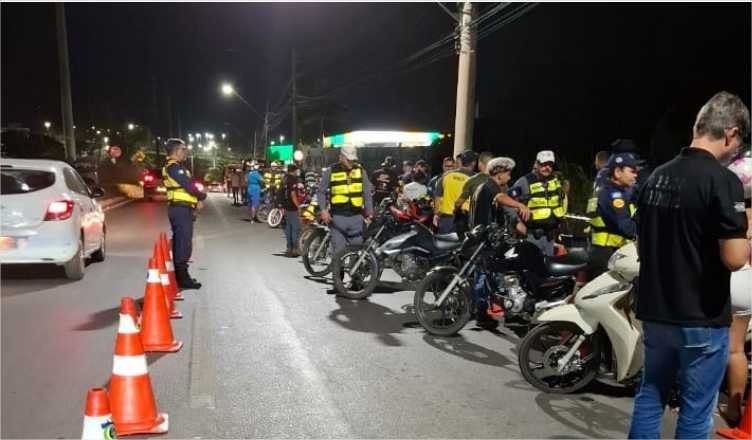 Operação Lei Seca resulta na prisão de seis pessoas e remoção de 59 motocicletas em Cuiabá