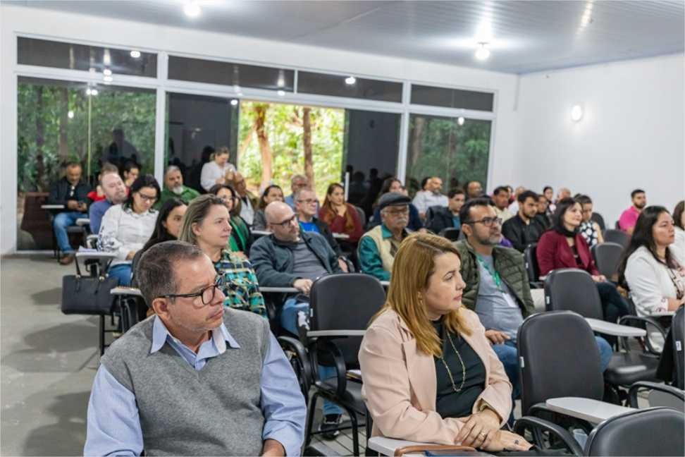 Profissionais que atuam com fiscalização e licenciamento recebem capacitação