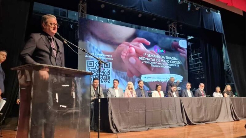 SES debate triagem neonatal em encontro do Hospital Júlio Muller