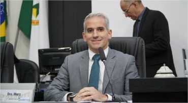 Fred Gahyva apresenta projeto para informar tempo de espera nas unidades de saúde de Cuiabá